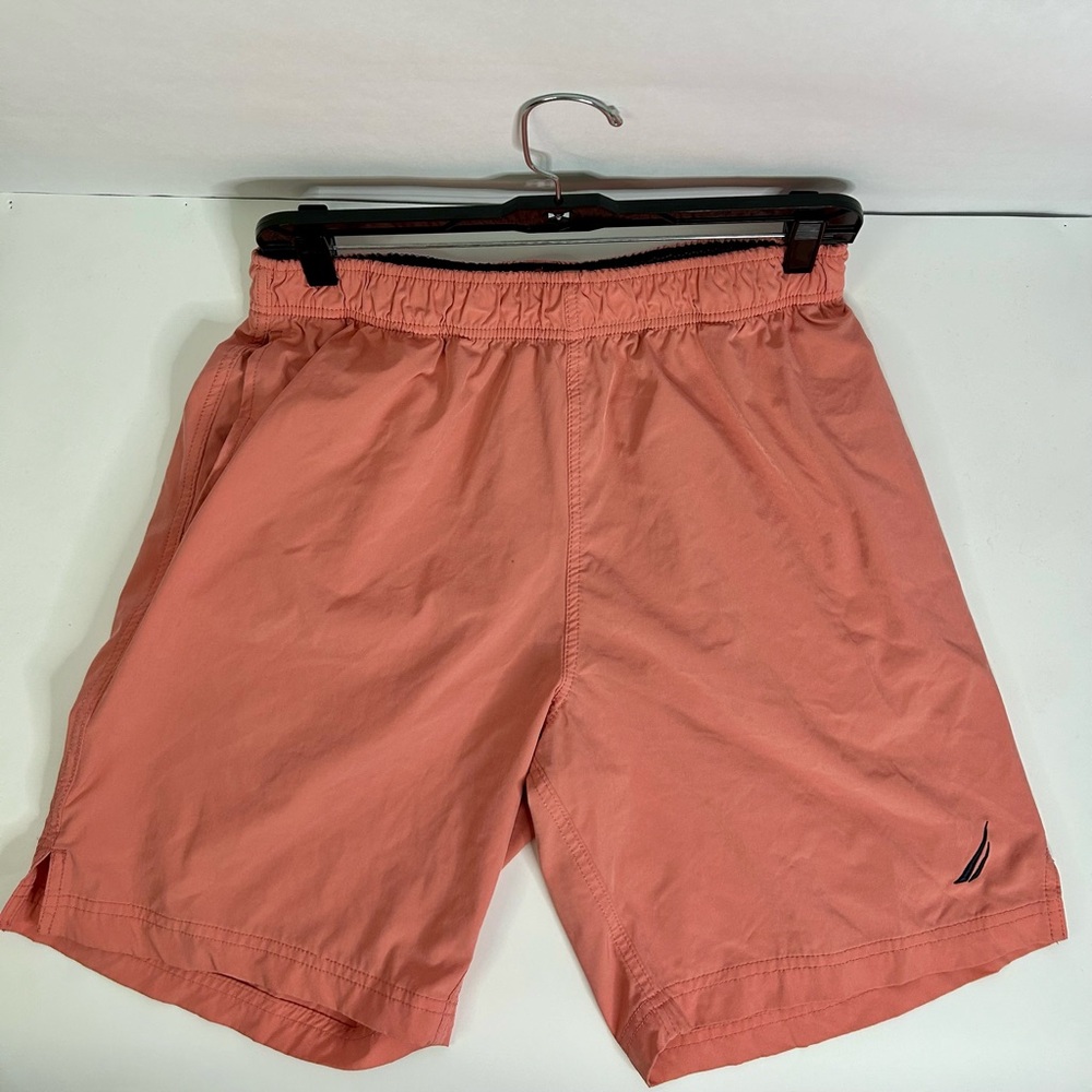 Summer Nautica men's swim size M, great for the summertime.